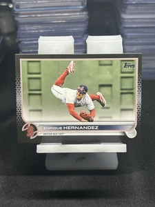 2022 Topps Series 1 1st Edition Enrique Hernandez #90 Black /74 Boston Red Sox - Picture 1 of 3