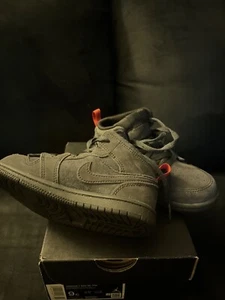 Jordan 1 Mid Se Craft (TD) 9c Dark Smoke Grey/Black/Red - Picture 1 of 9