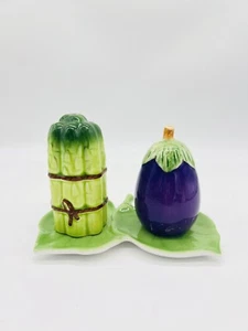 Veggie Salt & Pepper Shakers Andrea by Sadek Asparagus Eggplant Leaf Underplate - Picture 1 of 11