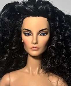 Integrity Toys Fashion Royalty ELYSE J'ADORE LA FETE 2015 NUDE DOLL ONLY in EU - Imagen 1 de 8