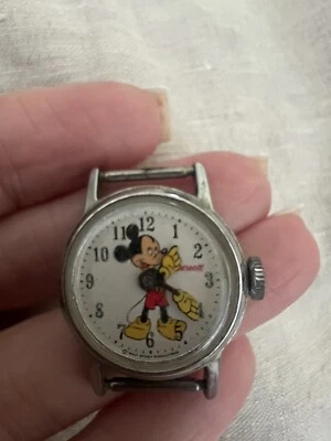 Vintage Mickey Mouse watch ingersoll Not Working But Could Be Battery - Изображение 1 из 4