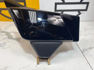 Cubierta de carenado izquierdo negra viva Harley-Davidson 2024-25 Road Street Glide OEM Foto 1 de 4
