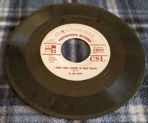 Lu Ann Simms-I Wanna Hug You,Kiss You,Squeeze You 7",Promo Columbia ‎– 4-40430 - Picture 1 of 4