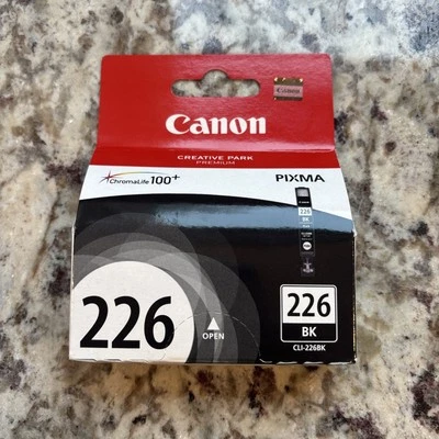 Canon Black Pixma ChromaLife 100 CLI-226BK - Image 1 of 4