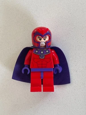 Magneto - Traje Rojo + Capa | Minifiguras LEGO Marvel Super Heroes | X-Men Foto 1 de 2