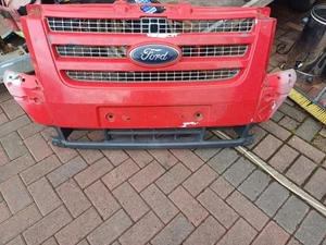 FORD TRANSIT Mk7  Front Bumper Grille Red - Picture 1 of 11