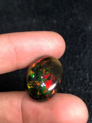 11.05ct Black Opal Gemstone with Beautiful Fire from Ethiopia available - Image 1 of 4