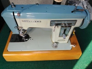 Brother JA28 Heavy Duty Sewing Machine with Case, Power, Pedal - Picture 1 of 13