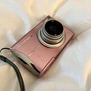 PINK Olympus FE-46 Digital Camera TESTED - Picture 1 of 7