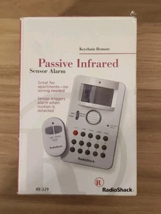 Radio Shack Passive Infrared Sensor Alarm 49-329 With Key Chain Remote - Picture 1 of 3