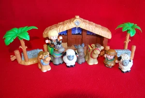 Fisher Price Little People ~ MANGER & 8 Figures ~  2002 ~ Stable, Nativity - Picture 1 of 8