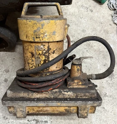 Sistema de energía hidráulica Enerpac 10000 psi 1/2 hp 115/230 v-ac Foto 1 de 4