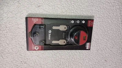 Saker Picture Hanging and Leveling Tool Kit Brand New - Image 1 of 2
