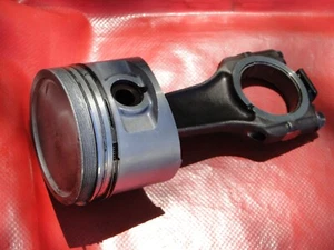 Pistón Maserati Biturbo 2.5 V6 Am453 STD 91.6 mm OEM 311225005 con varilla de conexión - Imagen 1 de 8