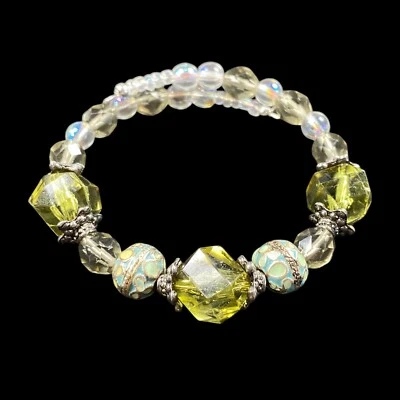 Pulsera Avante Joyería Memoria Alambre Cuentas Verde Transparente Tono Plata 7 a 7.5 pulgadas Foto 1 de 3