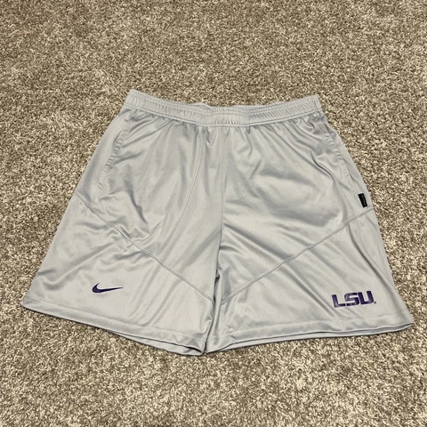 Nike LSU Tigers Grey Purple On Field Dri-Fit Shorts Men’s Size Large New DN5718 Cover