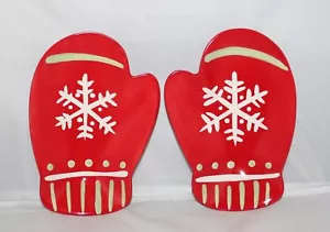 Hallmark Mitten Serving Dishes Set of 2 Each Mitten Measures 8.5” x 6” NEW - Picture 1 of 10