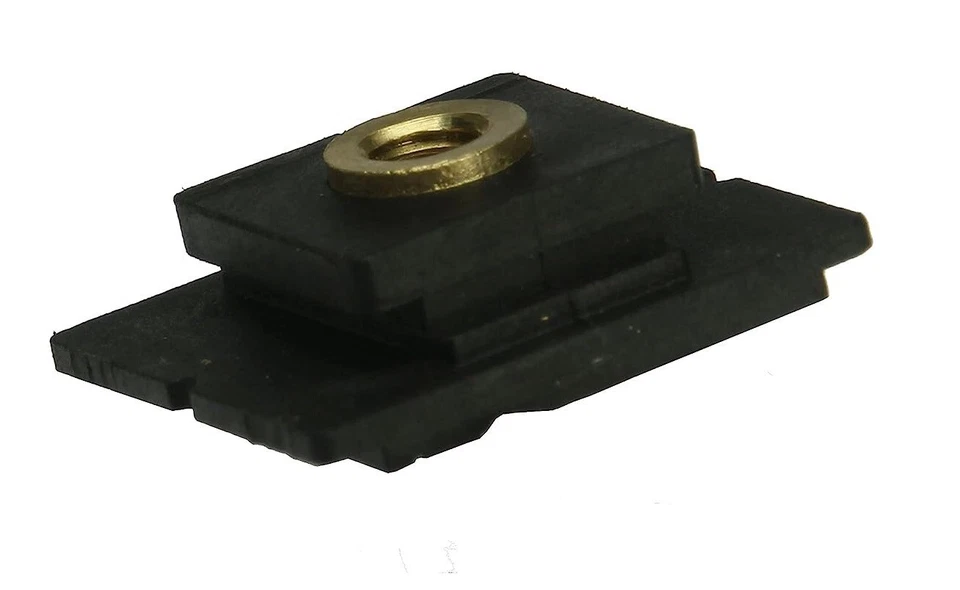 URO Parts Left Or Right Headlight Mounting Nut For Mini R56 R57 R58 R59 R60 R61 - Изображение 1 из 1