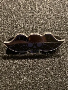 Pin de coleccionista caja ciega de Disney - Hocus Pocus 2021 - murciélago  - Imagen 1 de 4