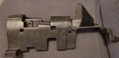 Deflector de soporte de radiador izquierdo Mopar 68188733AA para Jeep Cherokee 2014 - NUEVO Foto 1 de 3