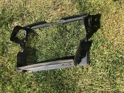 2004-2010 BMW E60 bumper 530i 525i 550i 545i 535i 528i air duct plastic panel - Image 1 of 4