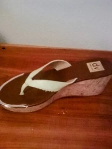 DOLCE VITA WOMENS STRAPPY WEDGE SANDALS Women's 8 Flip Flop Yellow/Brown - Picture 1 of 19