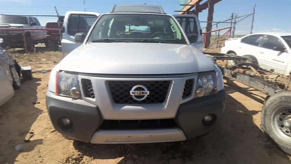 Pinza de freno de disco trasera izquierda usada se adapta a: Nissan Xterra 2013 grado trasero izquierdo Foto 1 de 4