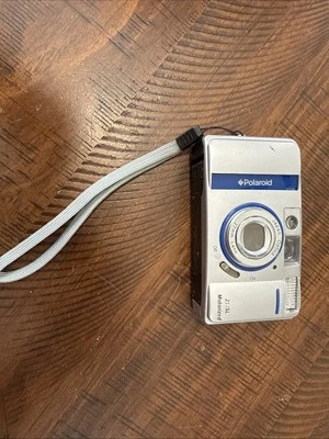 Vintage Polaroid 232SL Point & Shoot 35mm Motorized Film Camera with Autoflash - Image 1 of 4