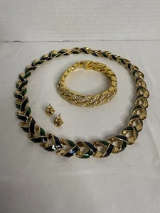 Gold Tone '80s '90s Jewelry Lot Knot Earrings Necklace Chunky Bracelet Rhineston - Picture 1 of 10