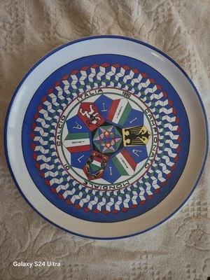 Piatto Commemorativo  italia 90 mondiale Calcio - Immagine 1 di 4