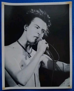 Sex Pistols- Sid Vicious. Vintage Anabas Original photo 1978. Sid On Vocals. - Picture 1 of 3
