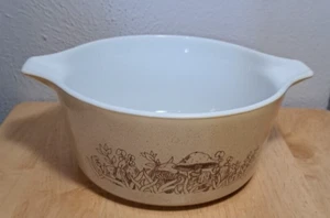 Vintage Pyrex 1.5 Q Casserole Bowl 474-B Forest Wild Mushroom 9 1/8" - Picture 1 of 10