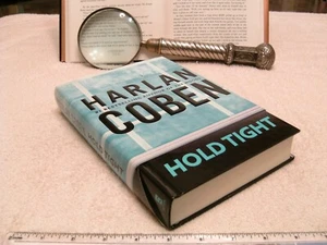 Harlan Coben *HOLD TIGHT* HC/DJ 1st Edition - 1st Printing - Picture 1 of 11