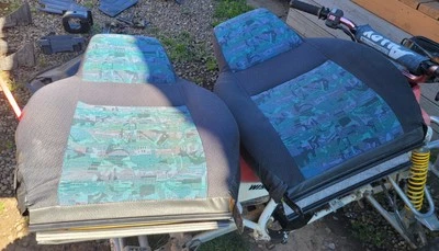 89-97 GEO TRACKER SUZUKI SIDEKICK RH BACKREST W/ FRAME - Image 1 of 4