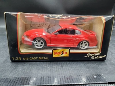 🚦🔥😎Maisto Edición Especial 1999 Ford Mustang Cobra Rojo 1:2 Caja defectuosa😎🔥🚦 Foto 1 de 4