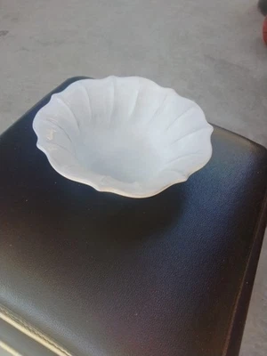 VIETRI INCANTO WHITE CEREAL BOWL - RUFFLE- 7" -4 Available