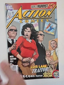 ACTION COMICS SUPERMAN #884 DC COMICS 2010 WORLD AGAINST - Picture 1 of 2