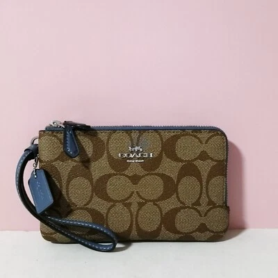 NUEVO CON ETIQUETAS Coach MUÑEQUERA DOBLE ESQUINA CREMALLERA EN LONA EXCLUSIVA 87591 AZUL CAQUI/PIEDRA  Foto 1 de 4