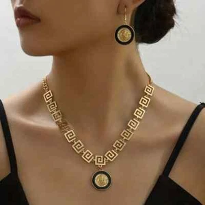 Women Gold Plated Bling Lion Head Luxury Necklace & Earrings Stylish Jewelry Set - Picture 1 of 5