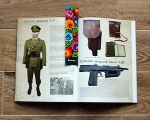 UNIFORMS OF THE POLISH ARMY 1943 - 1995 fantastic book COLD WAR full equipment - Bild 1 von 13