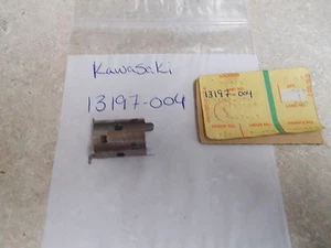 Retenedor Kawasaki 1976-1983 KZ1000 KZ750 KZ650 KZ650 13197-004 - Imagen 1 de 5