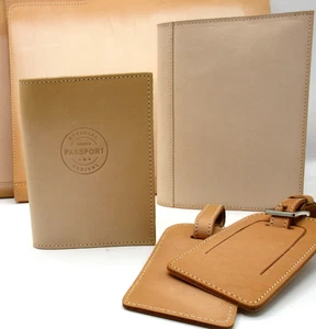 VACHETTA LEDER Reisepasshülle Etui Neu Grafikbild - Bild 1 von 5