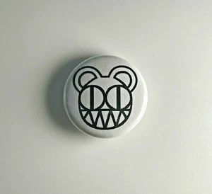 Radiohead Bear 1” Button R014B Pin Badge Ok - Picture 1 of 2