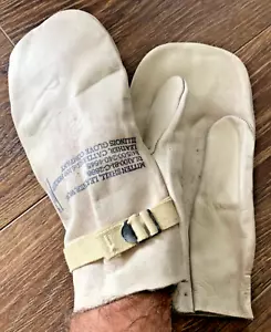 VTG MILITARY WORK MITTENS CATTLEHIDE USA US SURPLUS NEW NOS STRAP BACK ILLINOIS - Picture 1 of 9