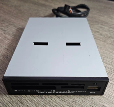 PC Multi Slot Card Reader/Writer 3,5 All in 1  CF/MD XD SD(HC)/MMC USB2.0...... - Bild 1 von 4