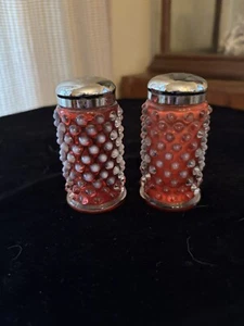Vintage Fenton Cranberry Opalescent Glass Hobnail Salt & Pepper Shakers Set - Picture 1 of 5