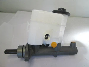 2000 2004 TOYOTA AVALON M630123 Brake Master Cylinder New - Picture 1 of 3
