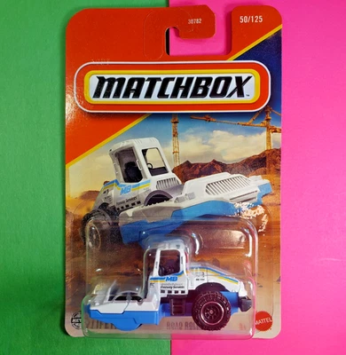 Rodillo de carretera Matchbox #50 2025 ~ blanco y azul ~ construcción MBX Foto 1 de 4