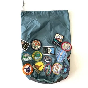 VINTAGE MIXED LOT OF 26 PATCHES TRAVEL, NATIONAL PARKS, UNITED STATES - Picture 1 of 16