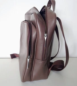Matt & Nat Maroon Vegan Leather 2 Zipper Backpack Pockets Brown - Foto 1 di 10